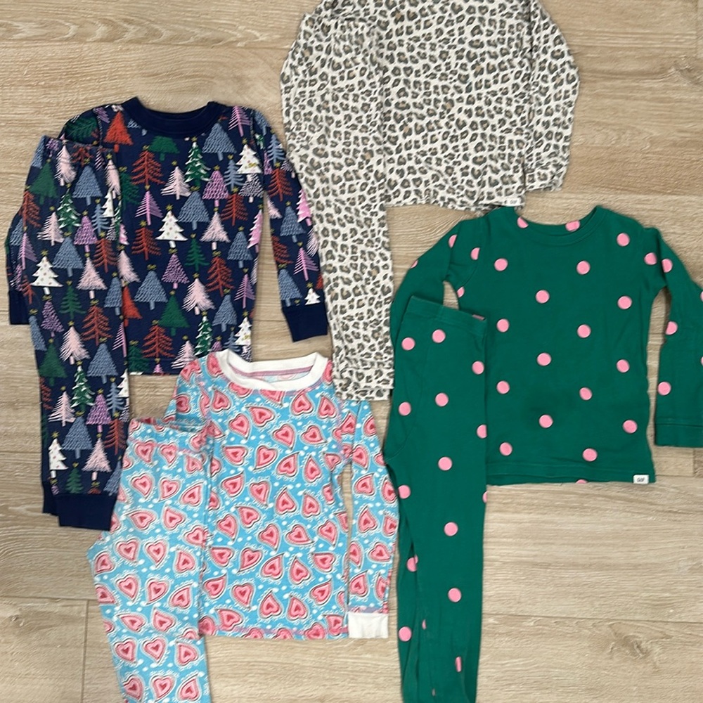 Used Toddler Girls (4t/5t) Pajamas Hanna Andersson, Gap Bundle of 4 Pairs